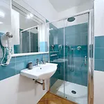 Hotel Queen House Bosa