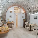 Queen House * Bosa