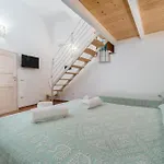 Hotel Queen House Bosa