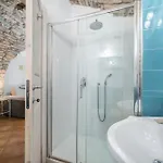 Queen House Hotel Bosa