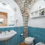 Queen House * Bosa