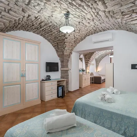 Szálloda Queen House Bosa