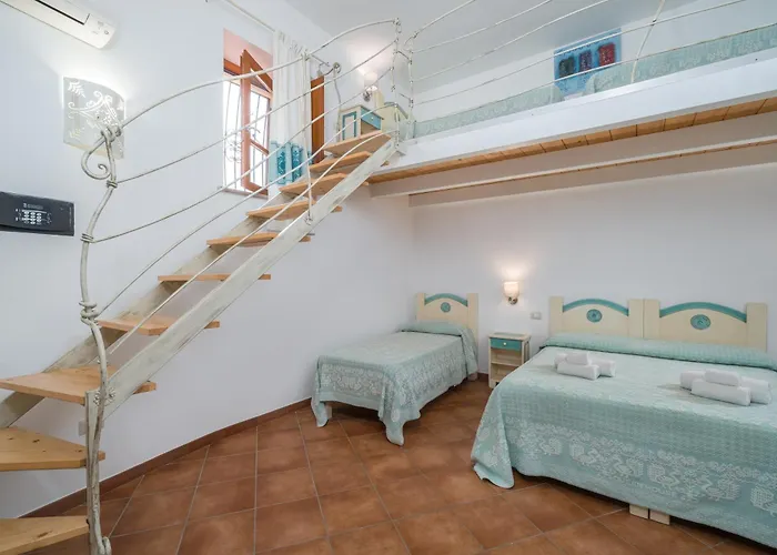 Hotell Queen House *