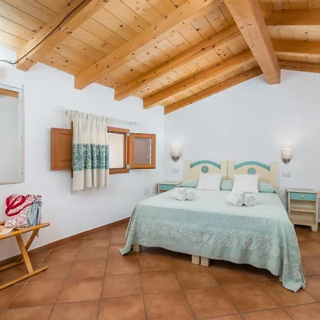Hotel Queen House Bosa