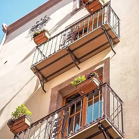Queen House