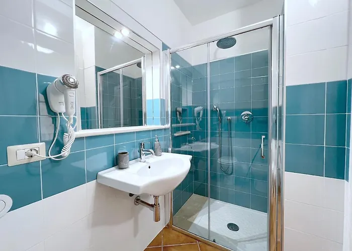 Hotel Queen House Bosa