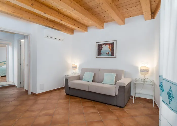 Queen House Hotel Bosa
