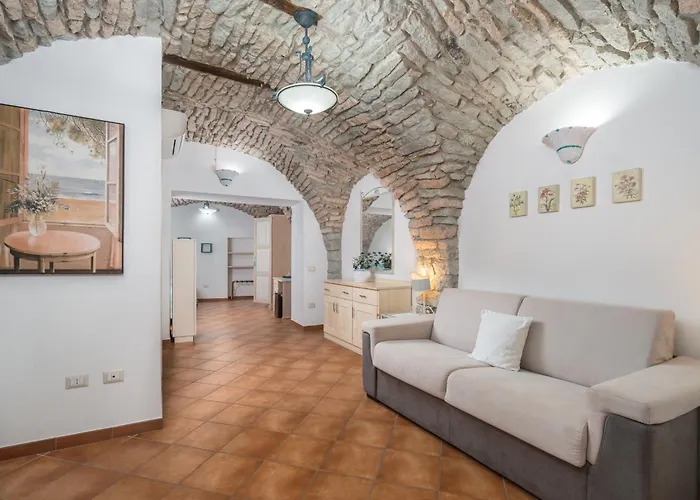 Hotel Queen House Bosa